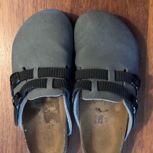 Stylish Gray Mules with Black Accents